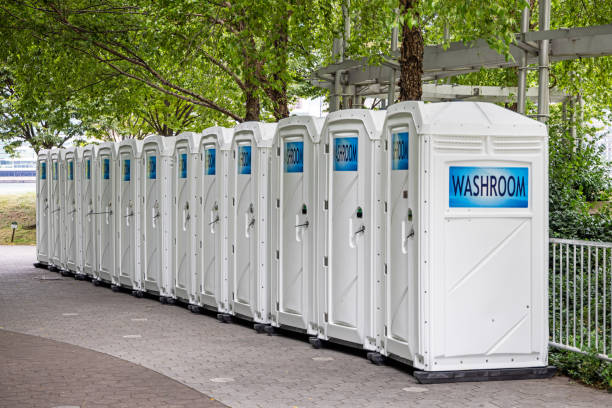 Best Event porta potty rental  in Victoria, KS