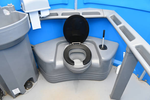 Best Local porta potty services  in Victoria, KS